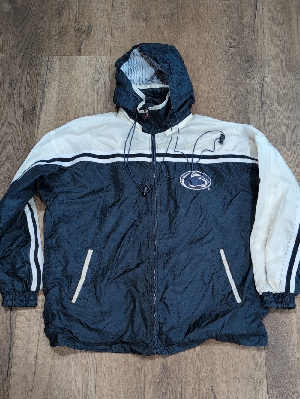 Vintage Penn State Men's Navy and White Hooded Windbreaker